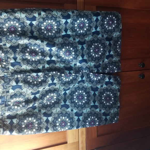 It's a host pick! Van Heusen woven cotton patterned skirt, 16 - Picture 3 of 3
